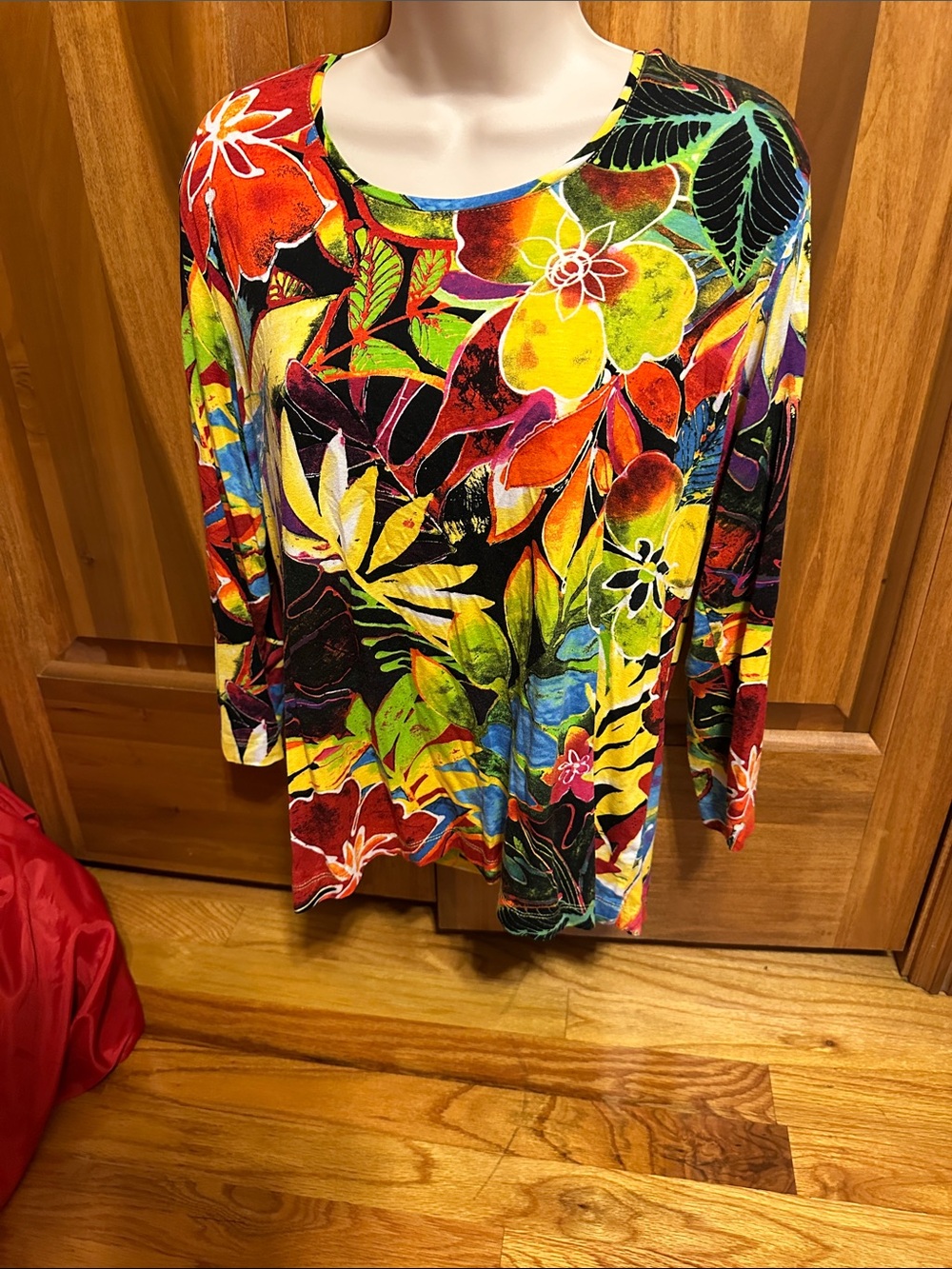 Chico's Bright Multi-Color Floral Long Sleeve Scoop Neck Top
